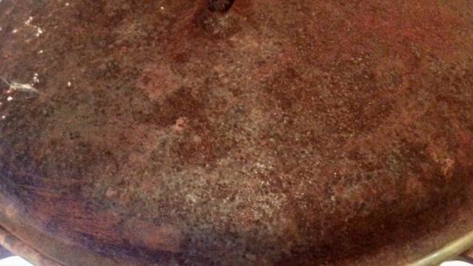 Woman Buys Rusty Pot For $5, Gets Huge Surprise