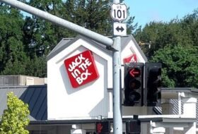 'Jack In The Box' Employee Hid Secret Behind Register For Weeks, Boss Sick When He Sees It