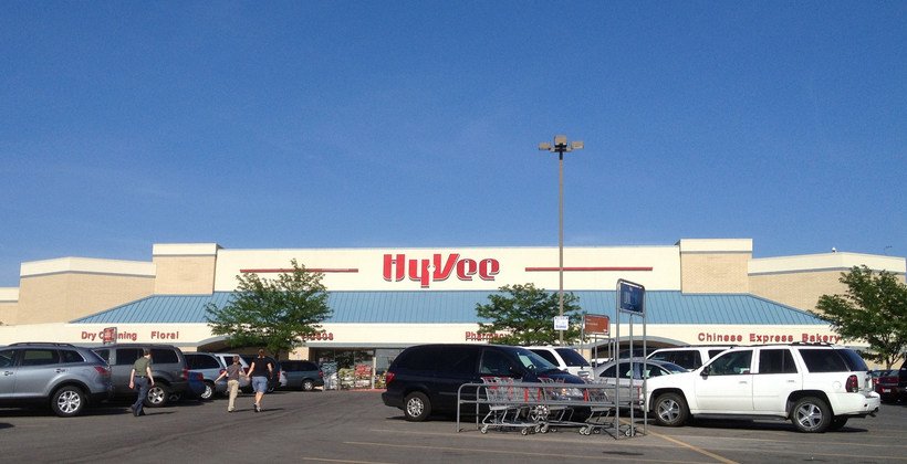 Kansas Grocery Store Puts Up Sign, Gets Big Surprise (Photos)