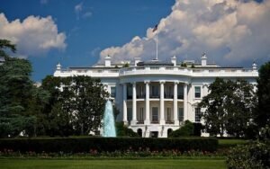 White House Lit Blue In Support Of Police (Photos)