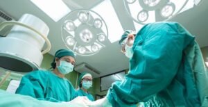 Woman Nearly Loses Leg And Almost Dies After Experiencing Common Symptoms