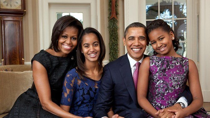 Do You See What's Wrong With Sasha Obama's Sweet 16 Picture? (Photo)