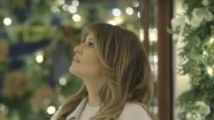 Washington Post Rips Melania's 'Ridiculous' Outfit In Latest White House Christmas Video