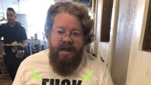 Man Gets Kicked Out Of Restaurant Because His T-Shirt 'Offended' Customers