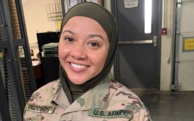 Muslim Soldier Claims Command Sergeant Major 'Forced' Her To Remove Hijab
