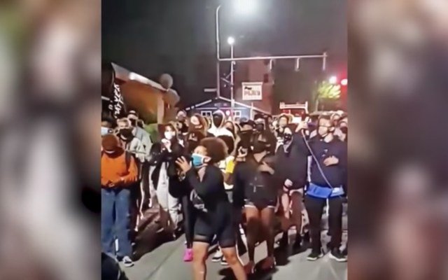 BLM Activists March Through Seattle Neighborhood, Tell White Residents ‘Give Us Your Homes'