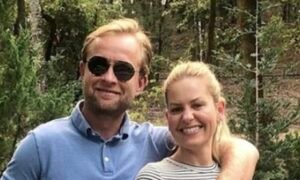'Full House' Actress Defends 'Inappropriate' Photo With Husband After Backlash