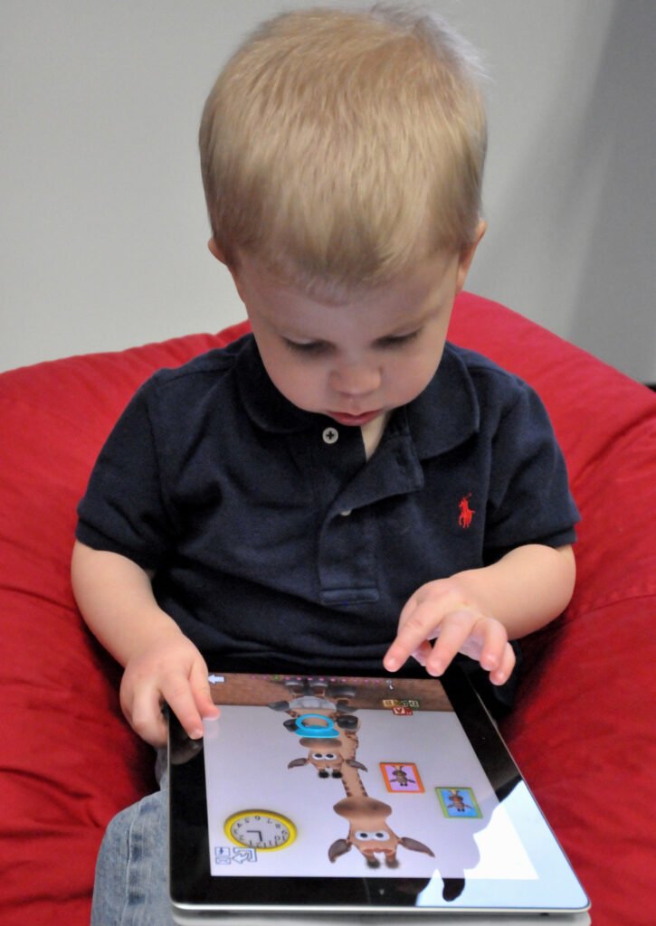 Surgeon General’s Advisory Sounds the Alarm on Kids’ Excessive Screen Time — And It’s a Wake-Up Call We’ve Needed for Years